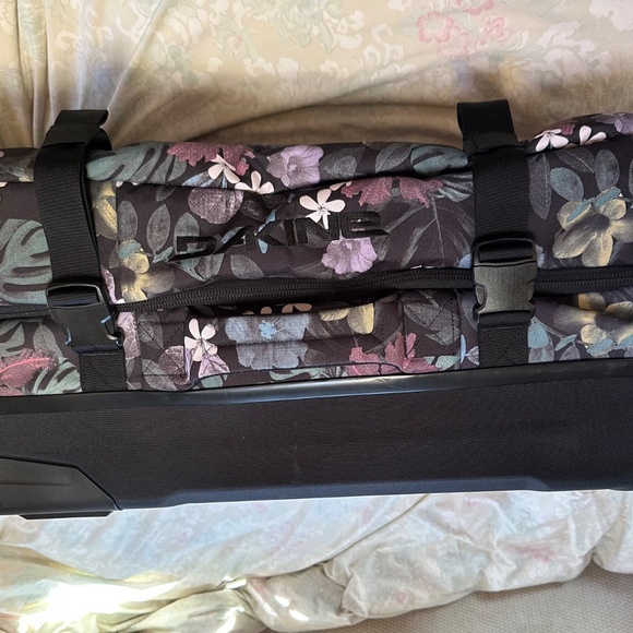 DaKine Split Roller Duffel Bag 85 Liter - Like New - Tropic Dusk Floral Colorway - Picture 7 of 16